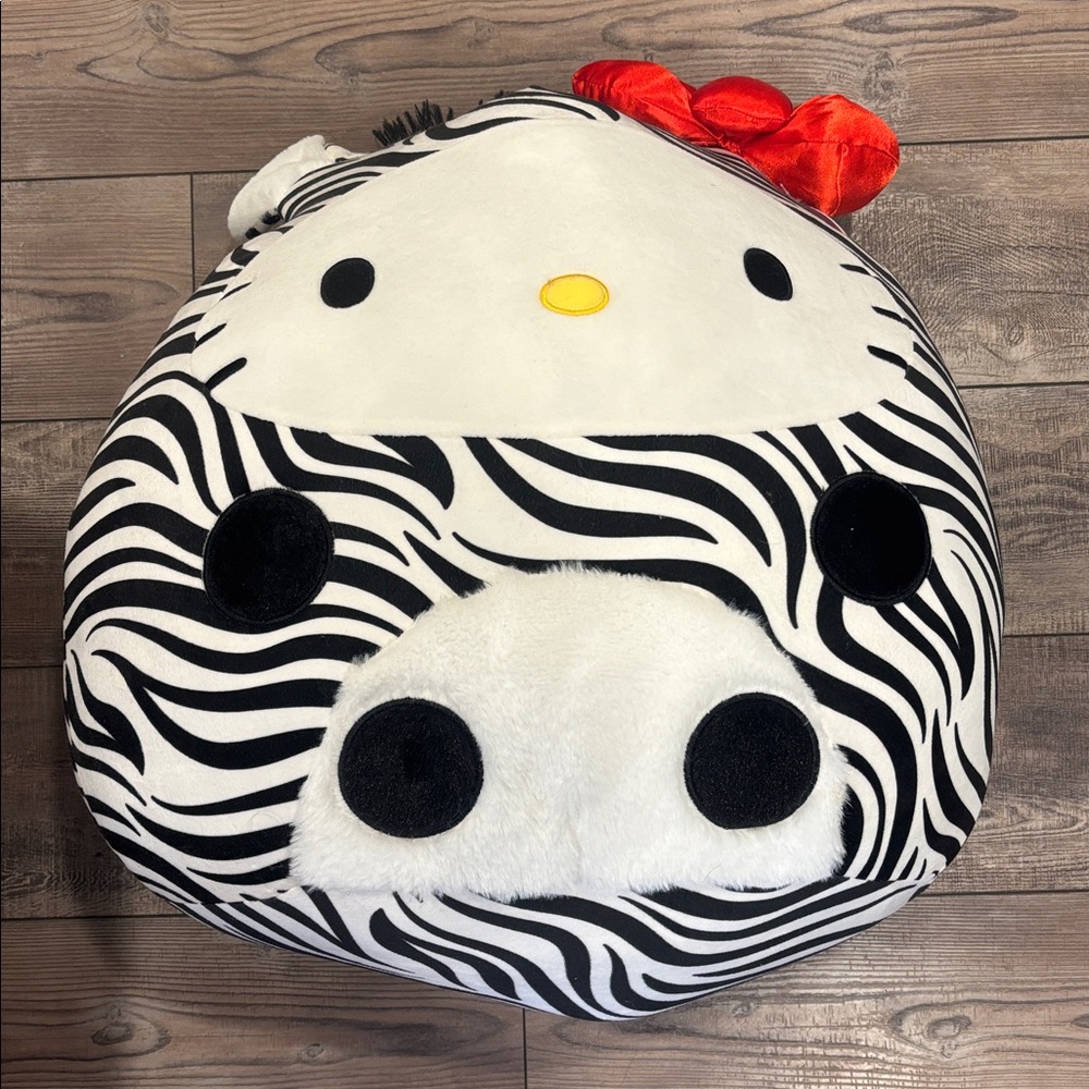 Hello Kitty Zebra Squishmallow - Picture 2 of 6